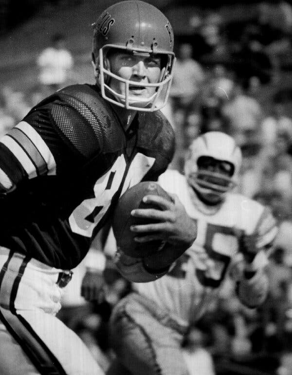 Bob Trumpy Meninggal Dunia, Legenda NFL Berusia 80 Tahun