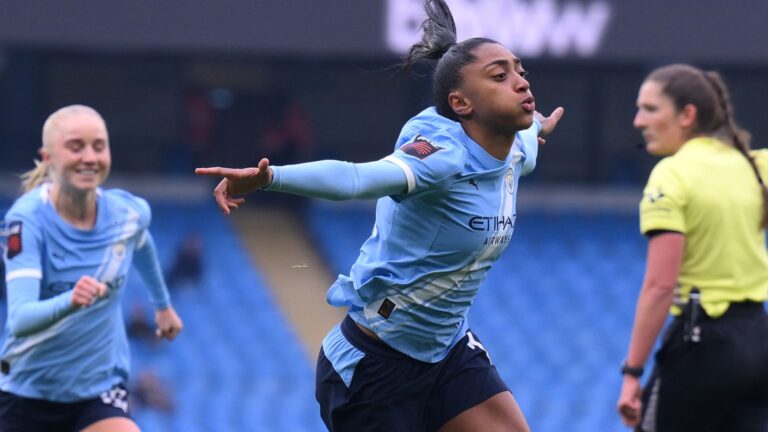 Man City demolish woeful Chelsea to open 11-point gap at top of WSL