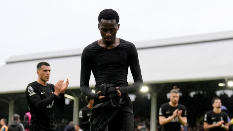 Transfer Centre LIVE! ‘Spurs players facing wage cuts if club relegated’